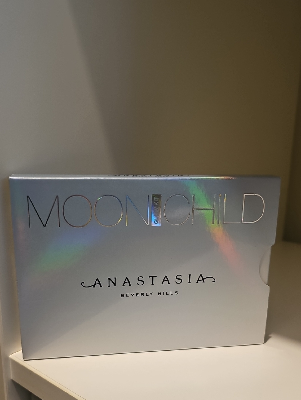 Anastasia Beverly Hills Holographic Silver Moonchild Palette
